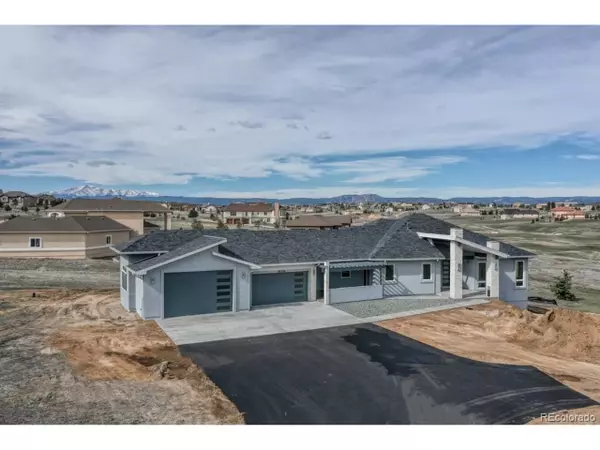 20304 Royal Troon Dr, Monument, CO 80132