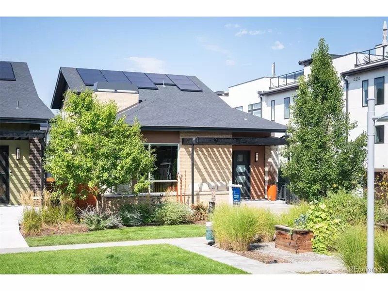 6839 E Archer Dr, Denver, CO 80230