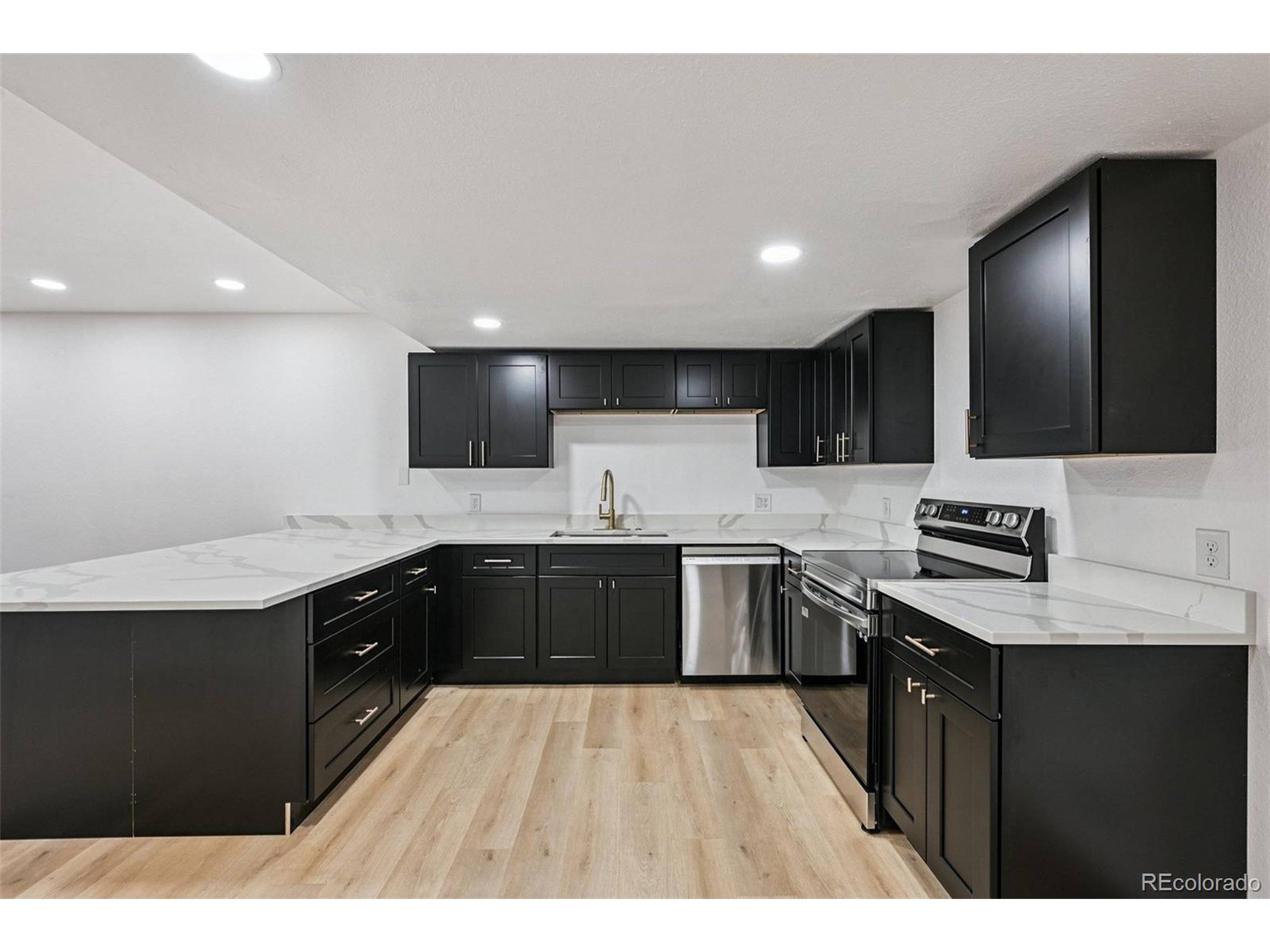 6435 S Dayton St #108, Englewood, CO 80111