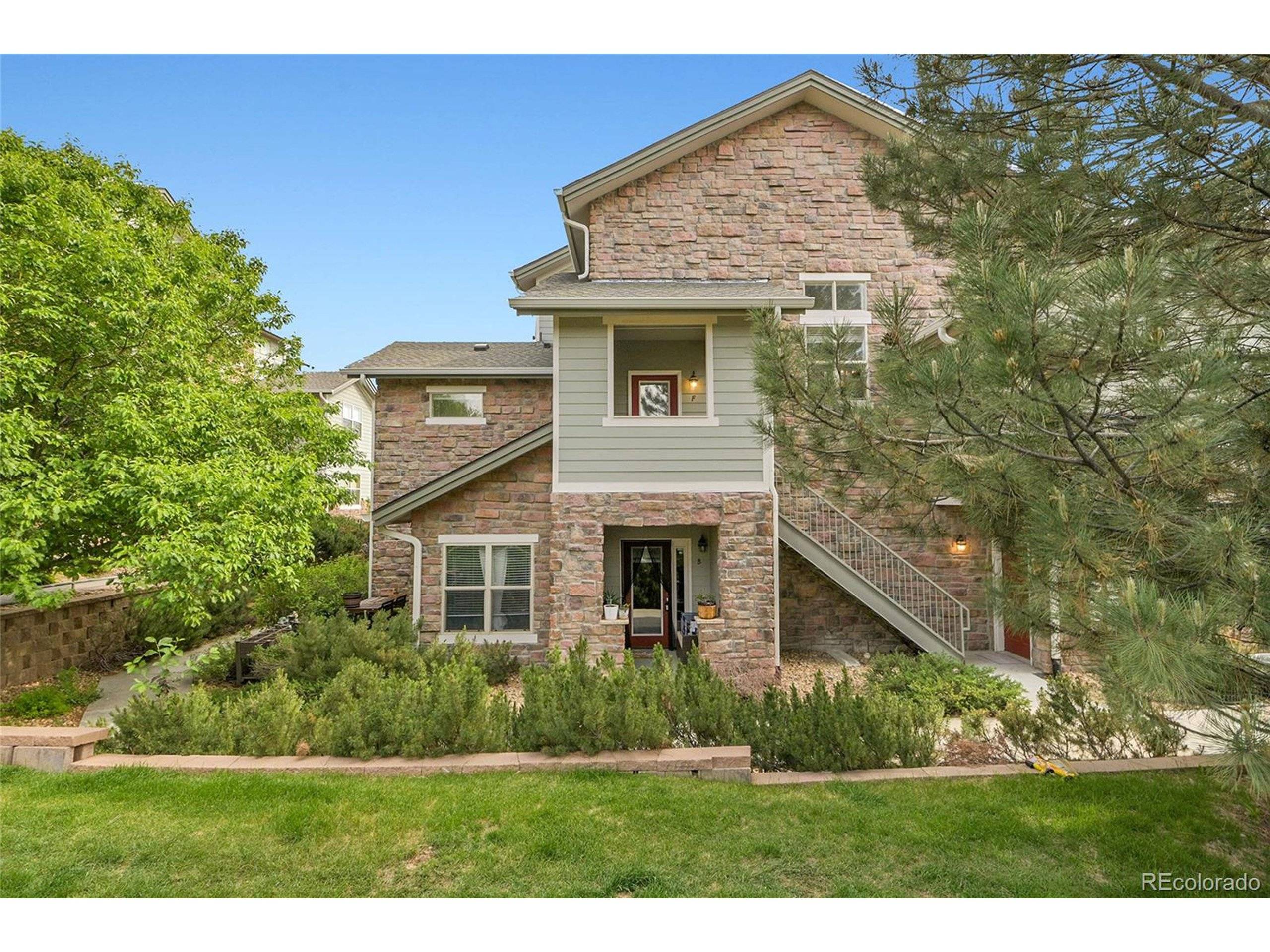 18761 E Water Dr #F, Aurora, CO 80013