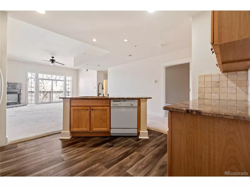 6000 W Floyd Ave #210, Denver, CO 80227