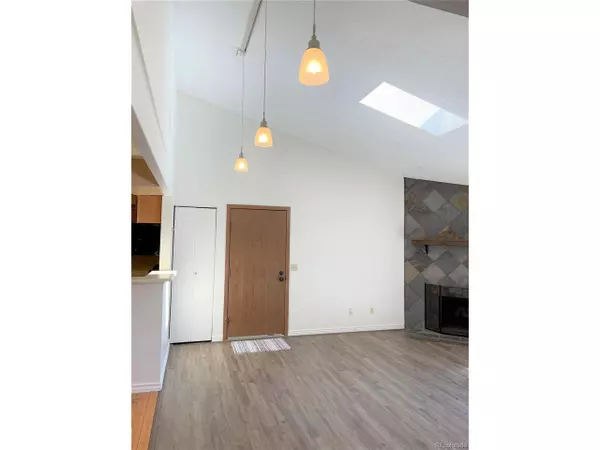 Lakewood, CO 80227,3335 S Ammons St #204