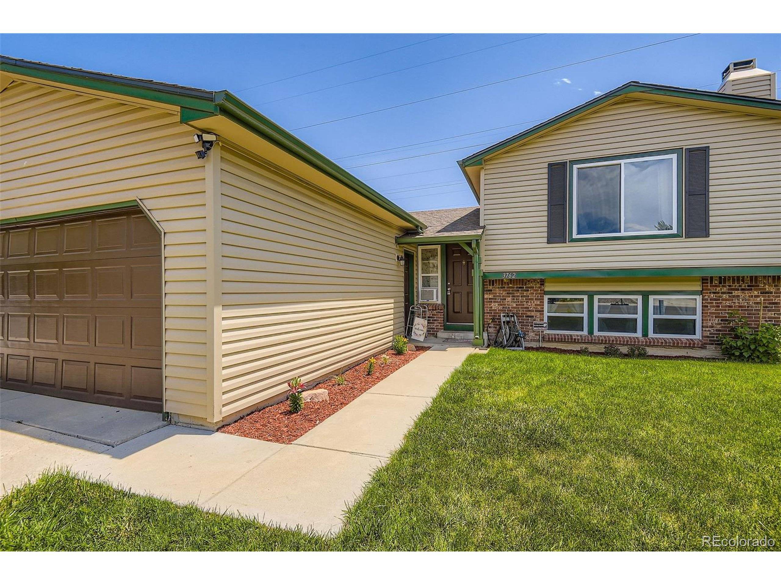 3762 S Halifax St, Aurora, CO 80013