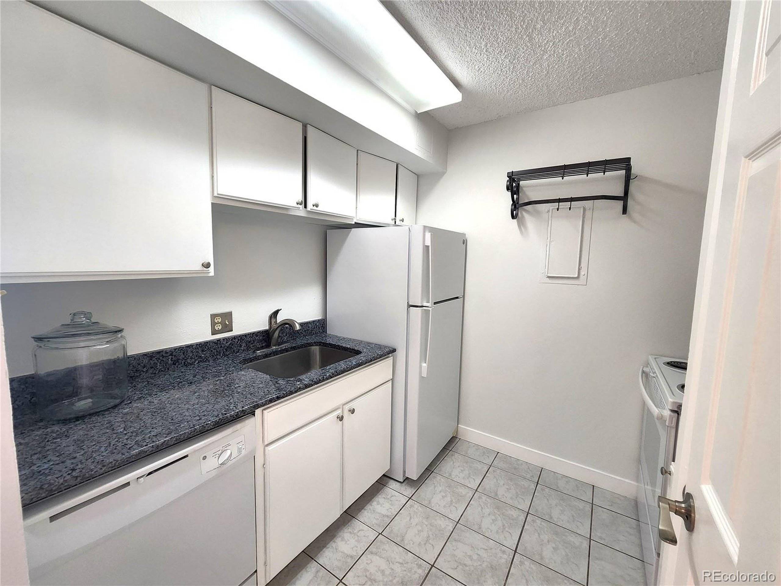 Denver, CO 80202,1020 15th St #25D