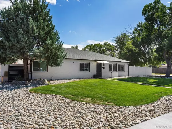 Aurora, CO 80011,900 Troy St