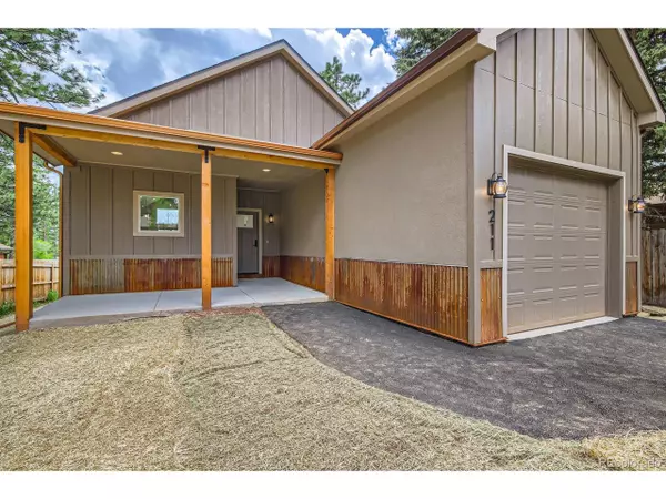 Woodland Park, CO 80863,211 E Pikes Peak Ave