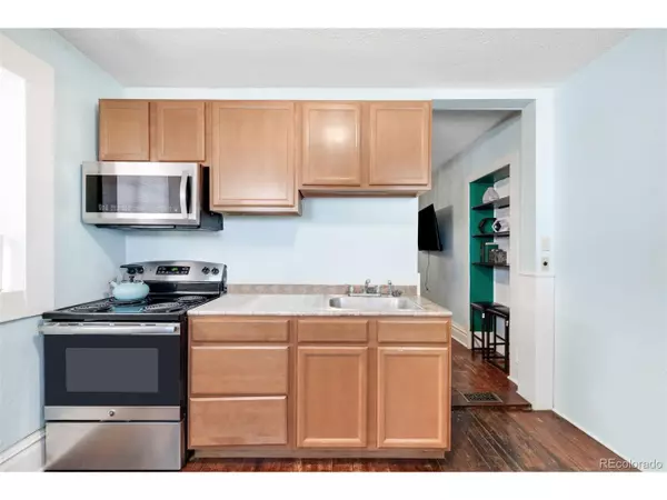 Denver, CO 80209,421 E Alameda Ave