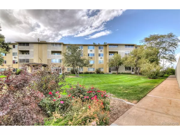 585 S Alton Way #1C, Denver, CO 80247