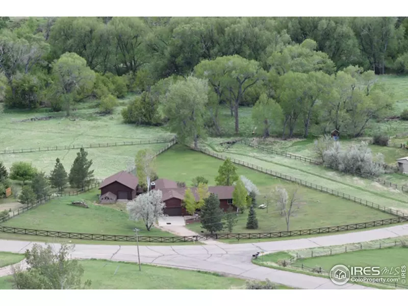 8325 Firethorn Dr, Loveland, CO 80538