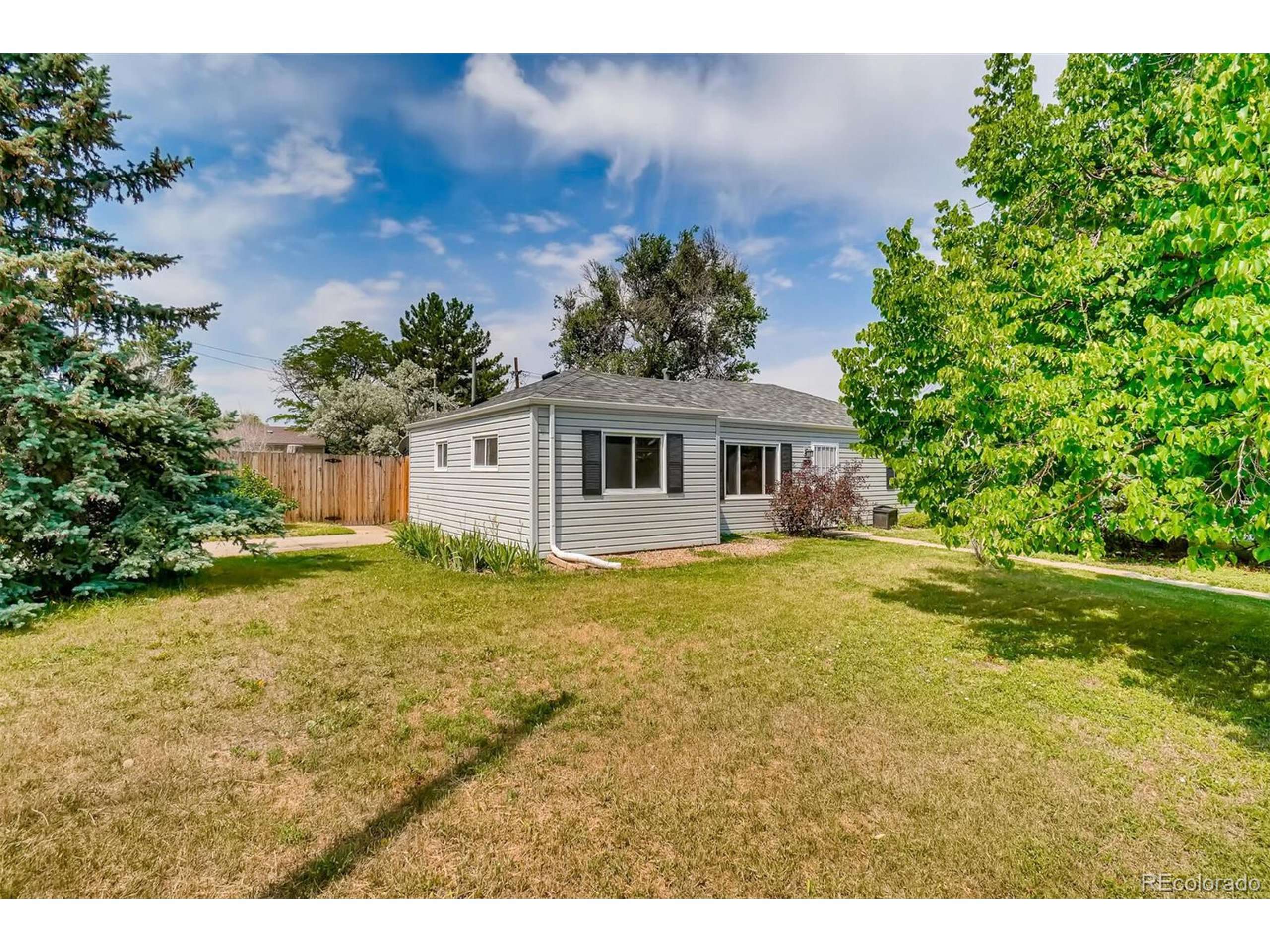 Aurora, CO 80011,701 Vaughn St
