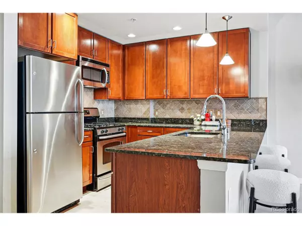 Denver, CO 80203,1975 N Grant St #810