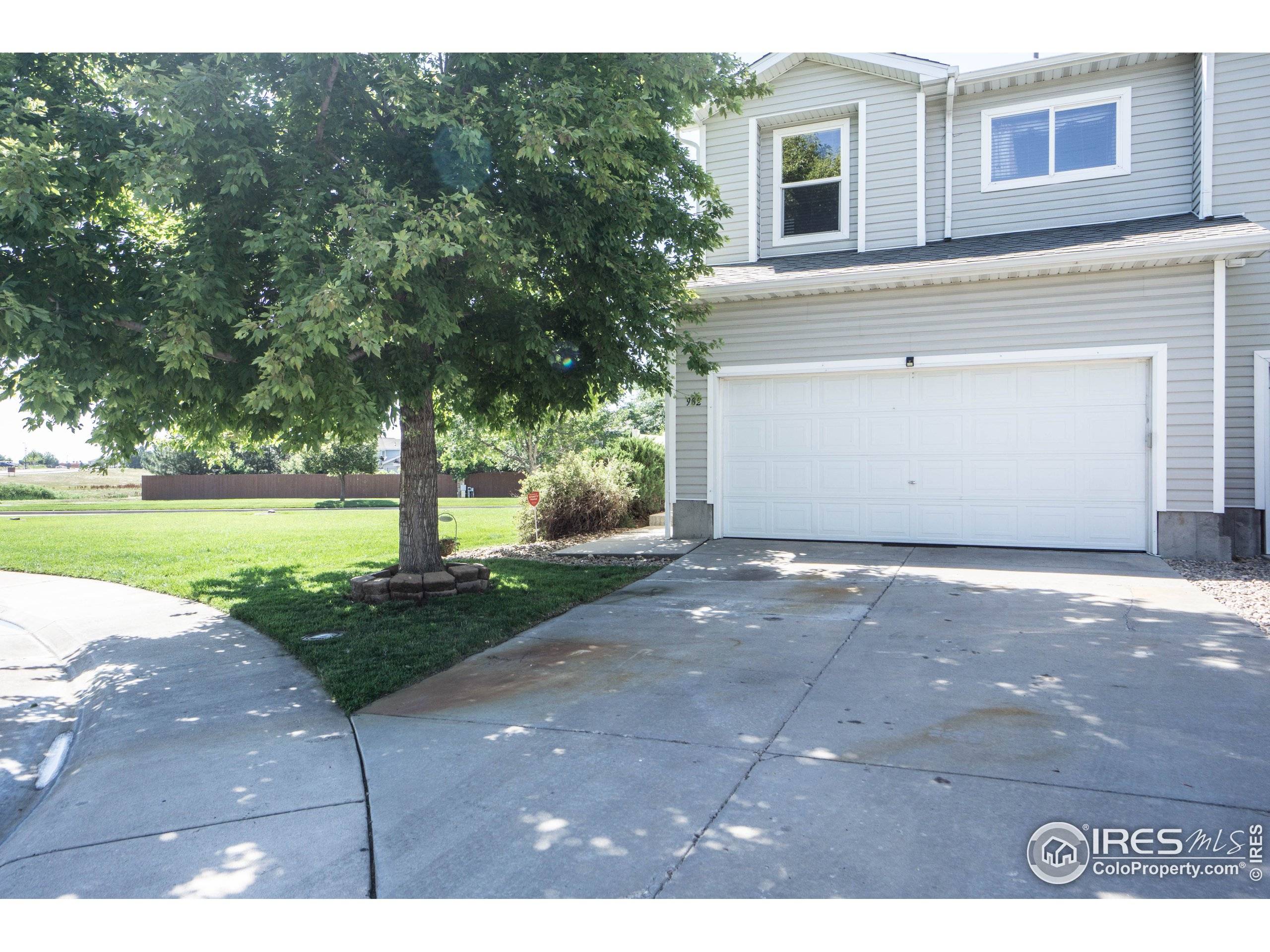 Brighton, CO 80601,982 Canary Ct