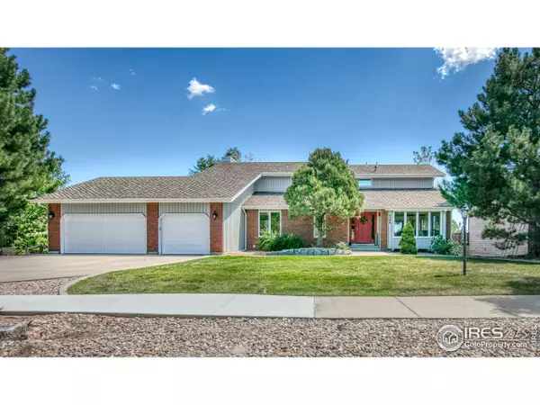 6586 Fairways Dr, Longmont, CO 80503