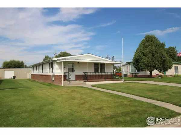 735 S Washington Ave, Haxtun, CO 80731