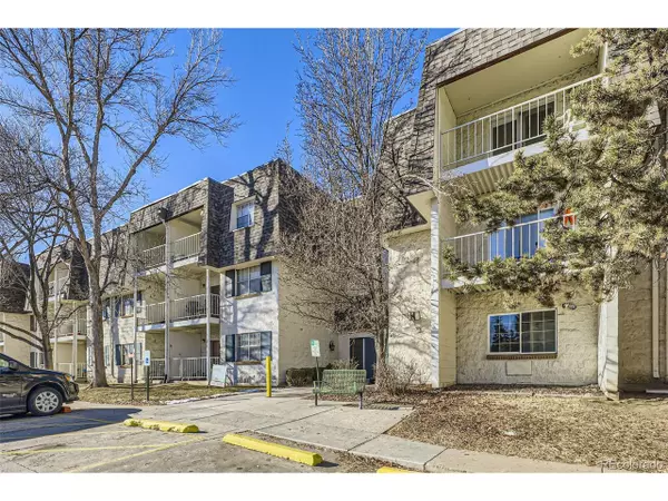 2225 S Jasmine St #304,  Denver,  CO 80222