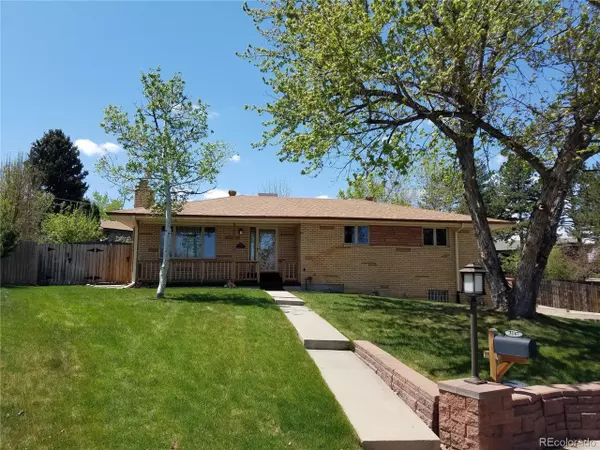 3187 Robb Cir, Lakewood, CO 80215