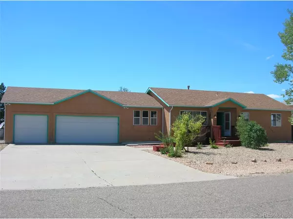 33 S Golfwood Dr, Pueblo West, CO 81007