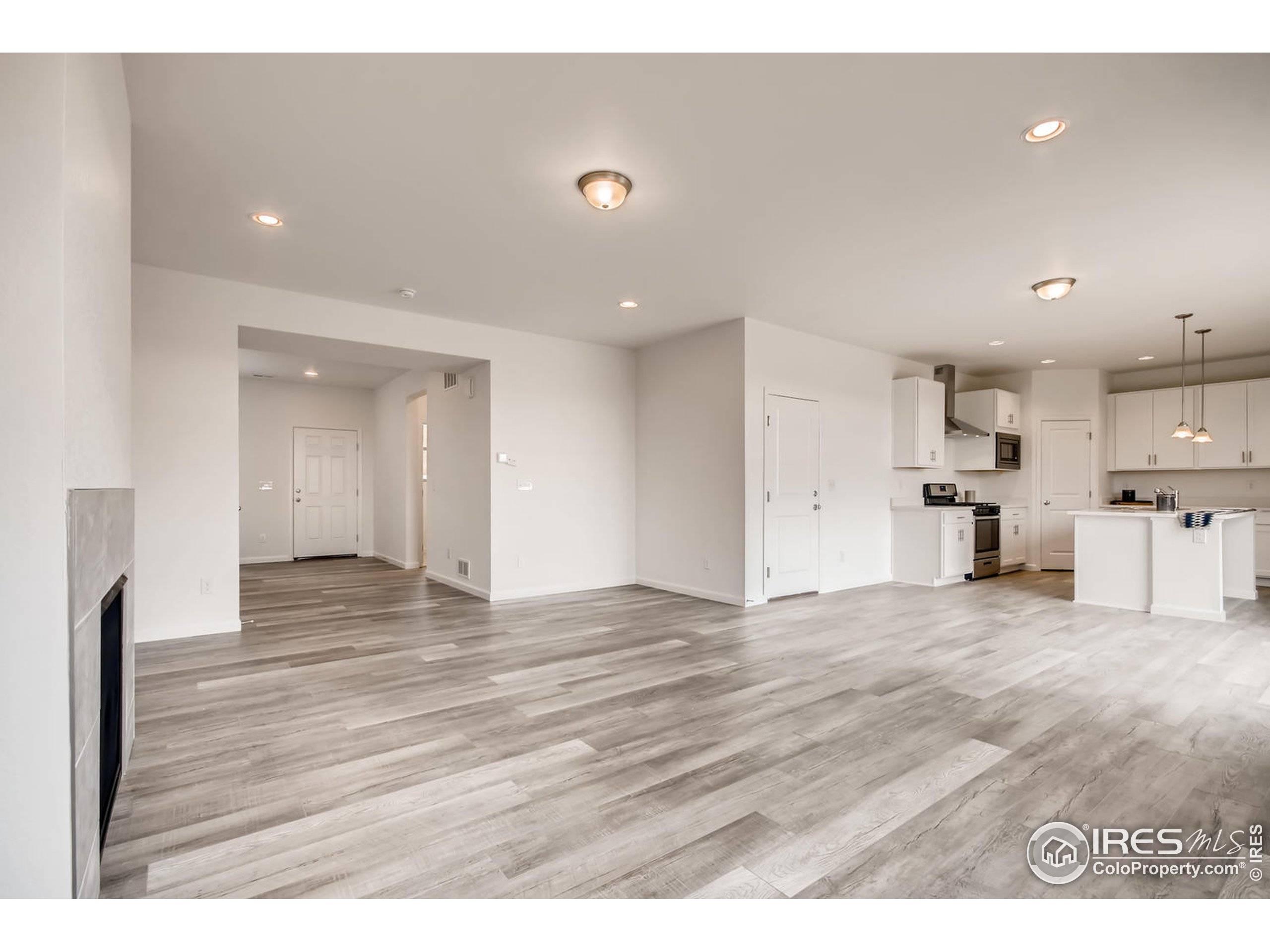 Aurora, CO 80018,26785 E Bayaud Ave