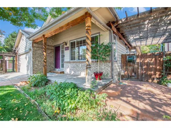 Denver, CO 80231,7453 E Villanova Pl