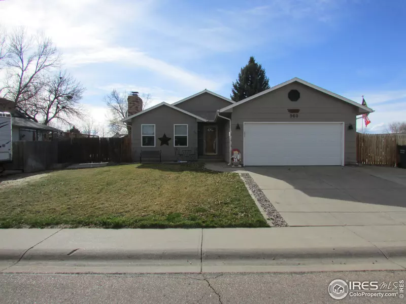 960 Hemlock Dr, Windsor, CO 80550