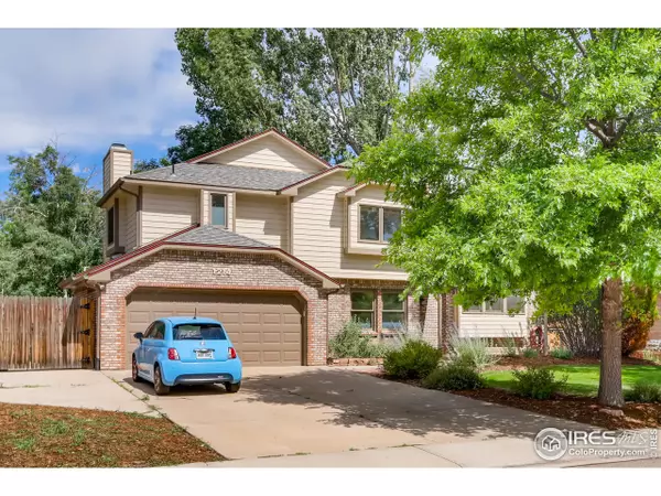 1214 Twin Peaks Cir, Longmont, CO 80503