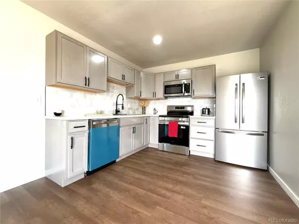 Pueblo, CO 81007,326 W Golden Eagle Way #328