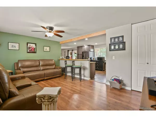 Centennial, CO 80122,7197 S Dahlia Ct