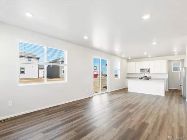 Johnstown, CO 80534,4701 Sunsplash Way