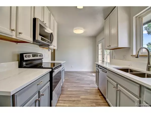 Arvada, CO 80003,8418 Ames