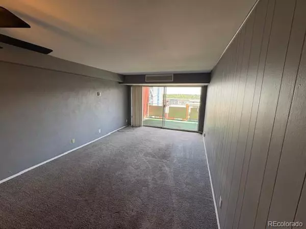 Denver, CO 80220,1121 Albion St #906