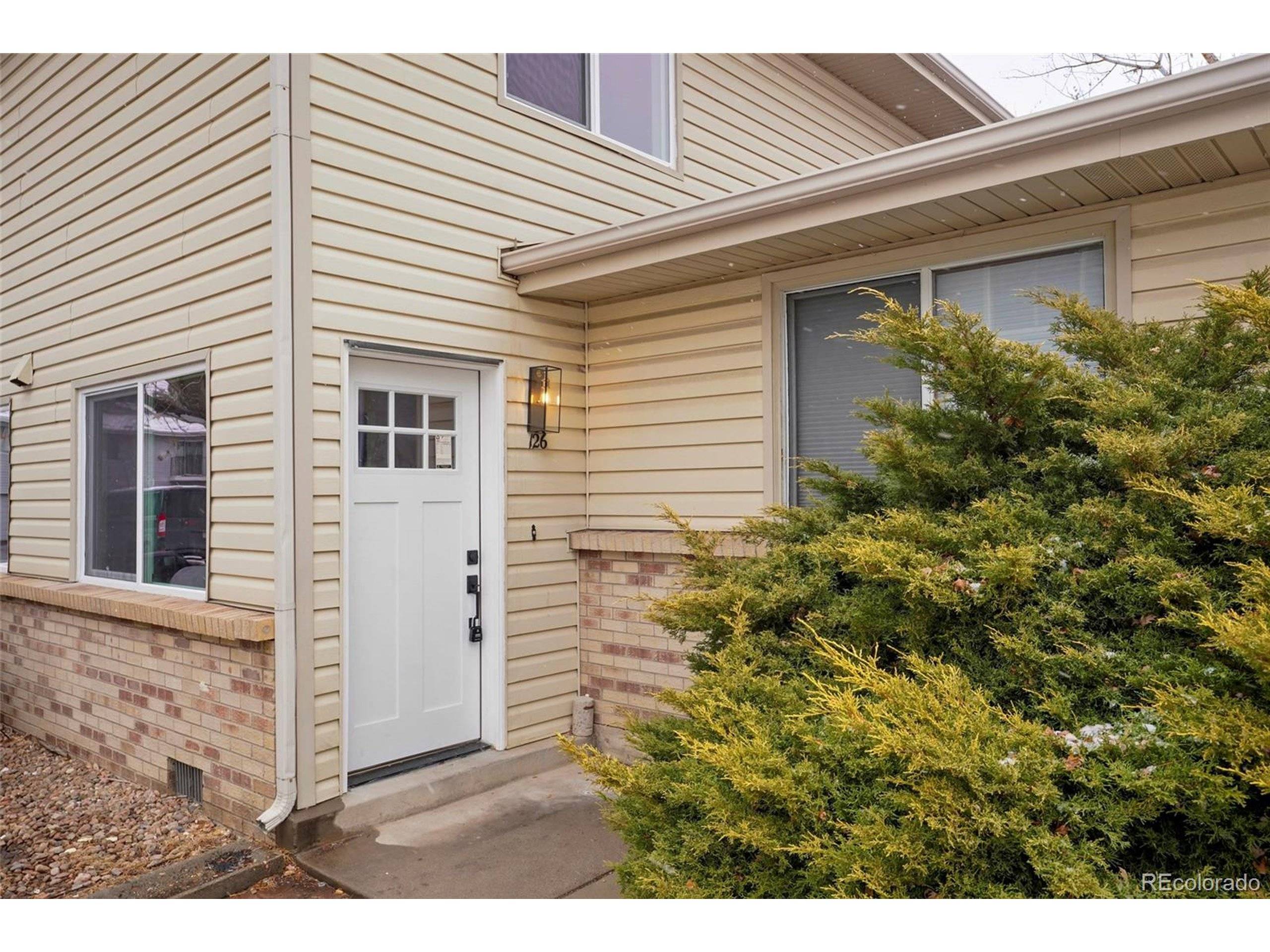 Lakewood, CO 80227,3355 S Flower St #126