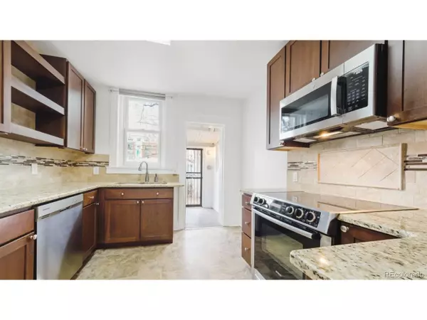 Denver, CO 80203,553 N Logan St