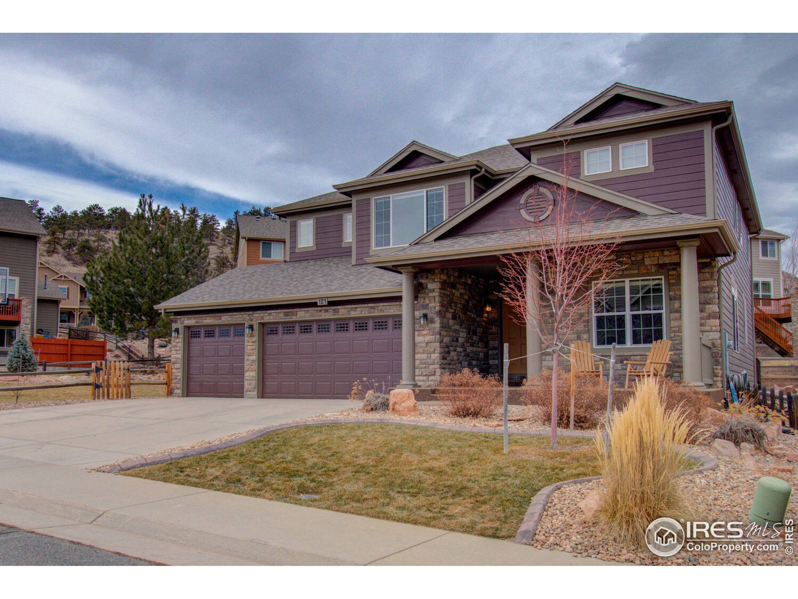 Lyons, CO 80540,121 Falcon Ln