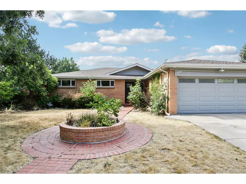 6660 E Nevada Pl, Denver, CO 80224