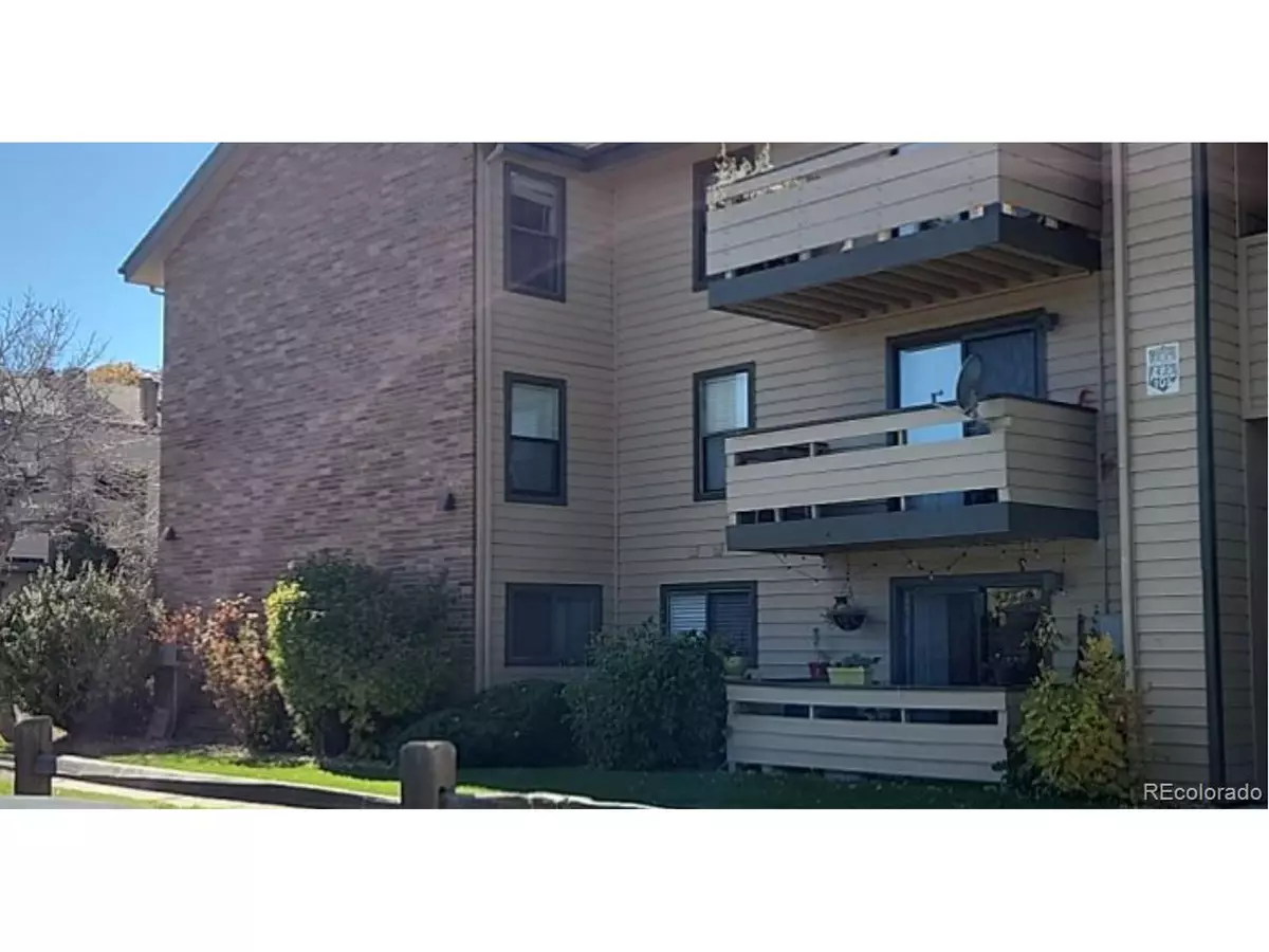 Lakewood, CO 80228,430 Zang St #4-105