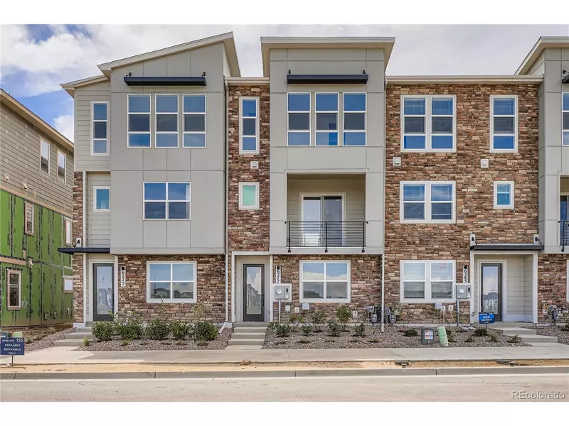 6277 N Kirk St, Aurora, CO 80019