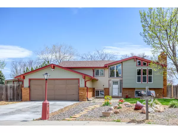 2210 Dunbar Ct, Longmont, CO 80501