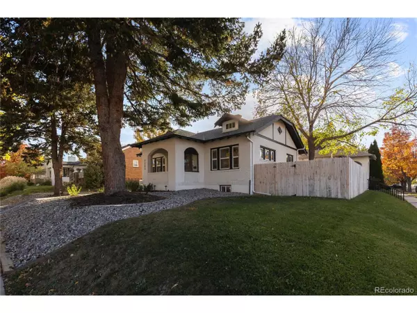 2289 N Glencoe St, Denver, CO 80207