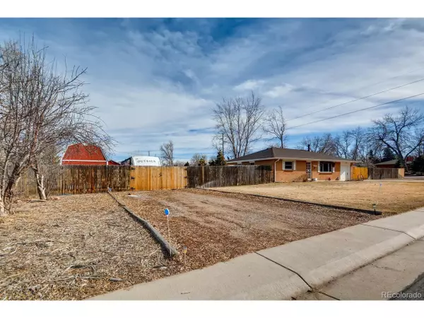 Lakewood, CO 80226,1090 S Estes Ct