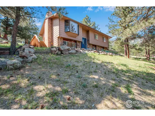 370 Wichita Rd, Lyons, CO 80540