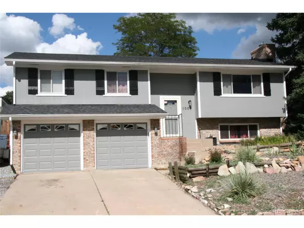 1008 Park View Ct, Castle Rock, CO 80104