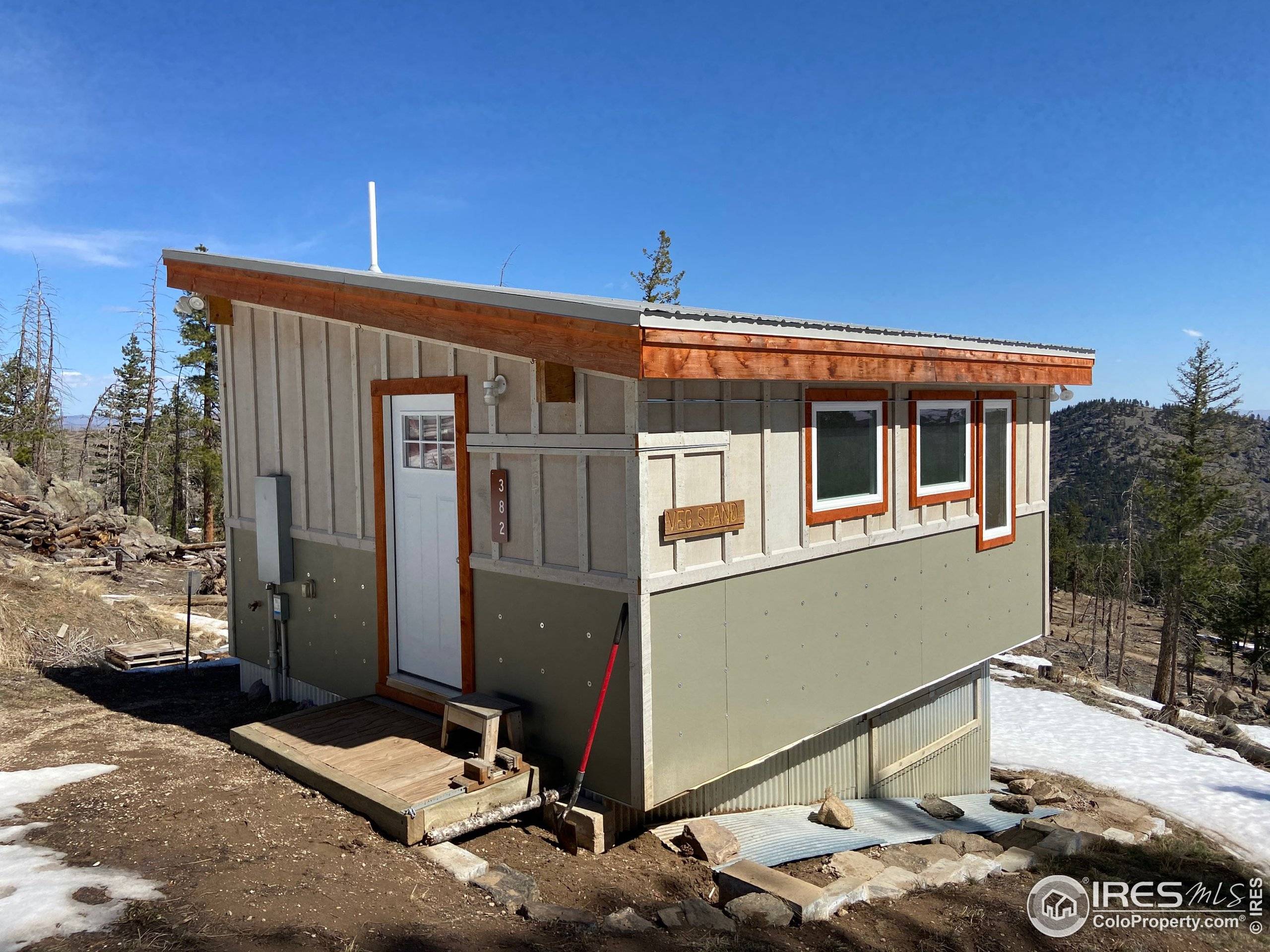 382 La Hermosa Dr,  Bellvue,  CO 80512