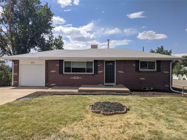 8395 Oakwood St, Westminster, CO 80031