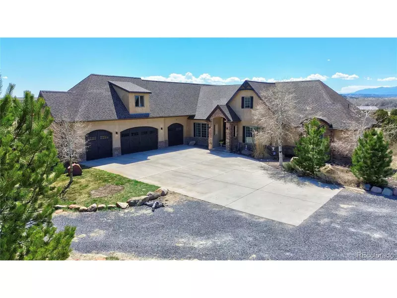 5672 St Charles River Dr, Pueblo, CO 81004