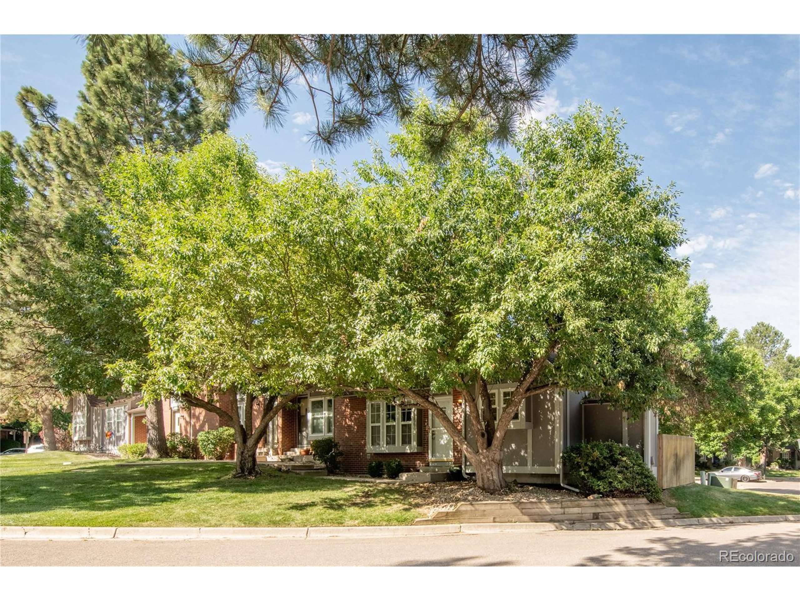 Lakewood, CO 80232,1233 S Flower Cir #A