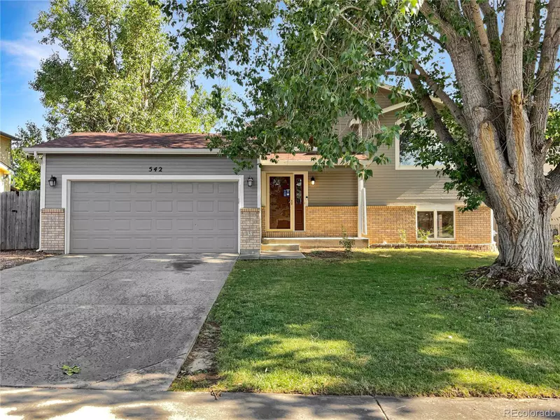542 Hawthorn Cir, Frederick, CO 80530