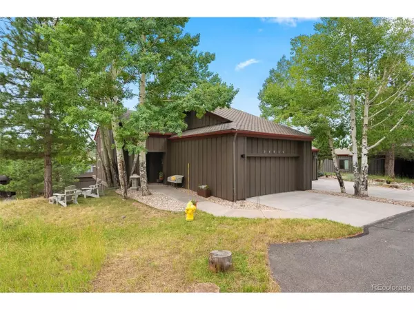 Golden, CO 80401,24056 Currant Dr