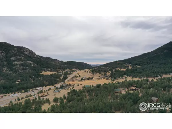 Lyons, CO 80540,0 Apache Rd