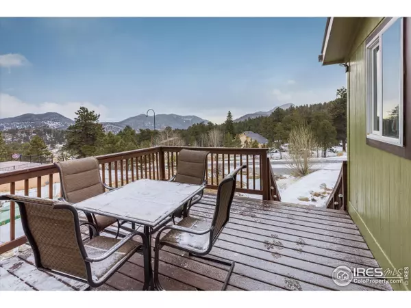 Golden, CO 80403,32077 Sylvan Rd