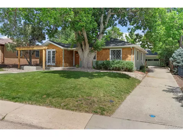 Homes for sale - 2708 S Adams St, Denver, CO 80210 – MLS#9581080